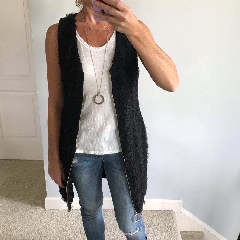 Black, Long Fuzzy Eyelash Vest - Picture 4 of 6